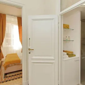 Apartament Elegant In The Heart Of Rome-navona Area, Rzym