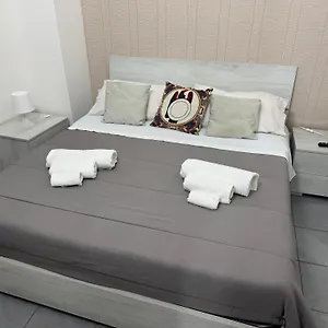 https://nice-house.catania-hotels.net
